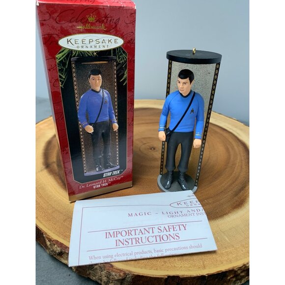 Hallmark Star Trek Dr. Leonard H. "Bones" McCoy Ornament 1997 Collectible Figuri - Picture 9 of 9
